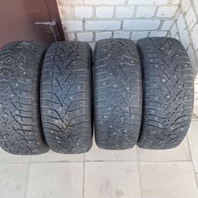 Bridgestone Blizzak Spike-02 225/55 R17