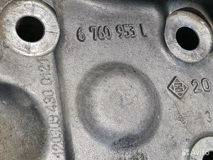 Кулак передний левый BMW 5-serie E60/E61