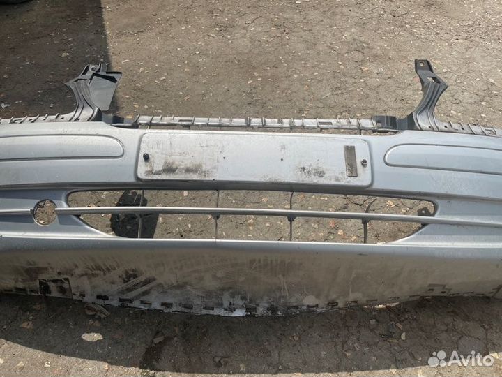 Бампер передний Mercedes Viano W639 OM 646 2008