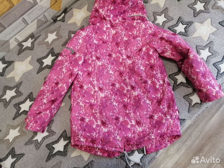 Куртки на девочку