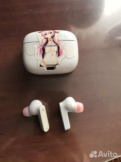 Беспроводные наушники jbl230tws