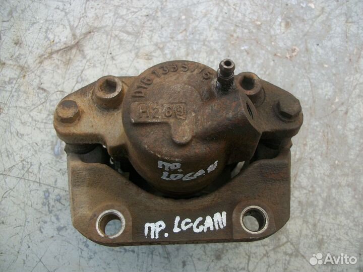 Суппорт передний правый Рено Логан Сандеро 05 14