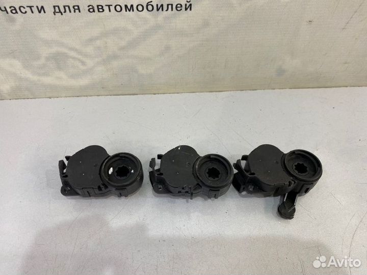 Сервопривод заслонки отопителя LADA Vesta 2180