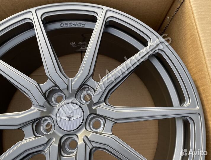 Кованые диски Genesis GV80 R20 наличие