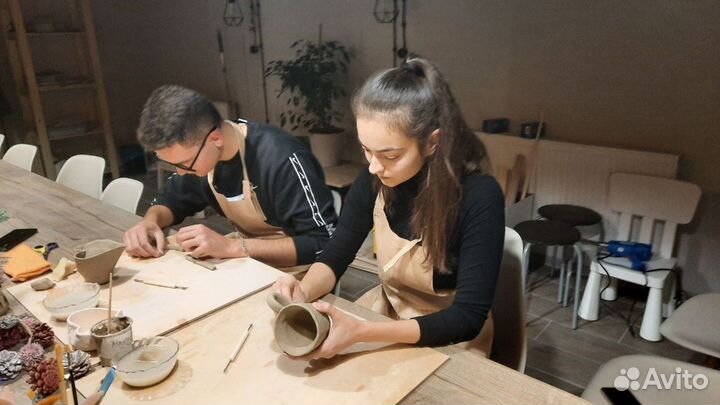 Свидание в гончарной школе