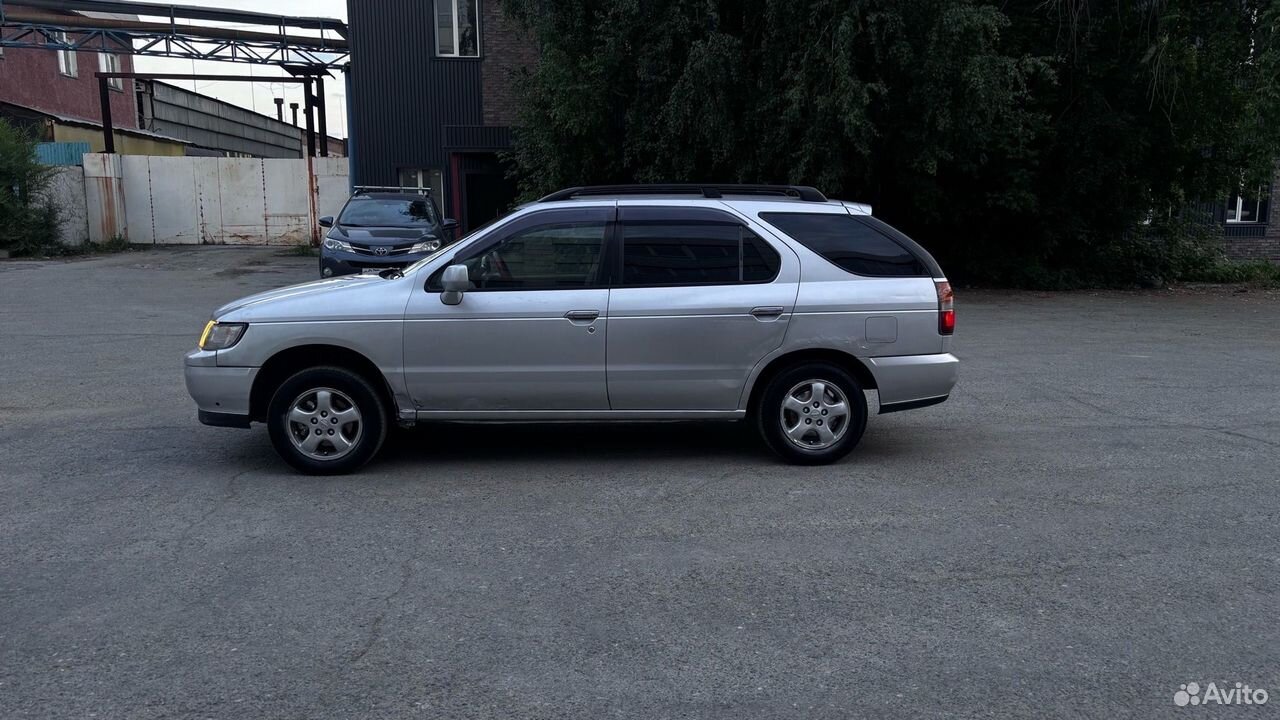 Nissan R Nessa 2.4 AT, 1997, битый, 300 000 км купить в Новосибирске ...