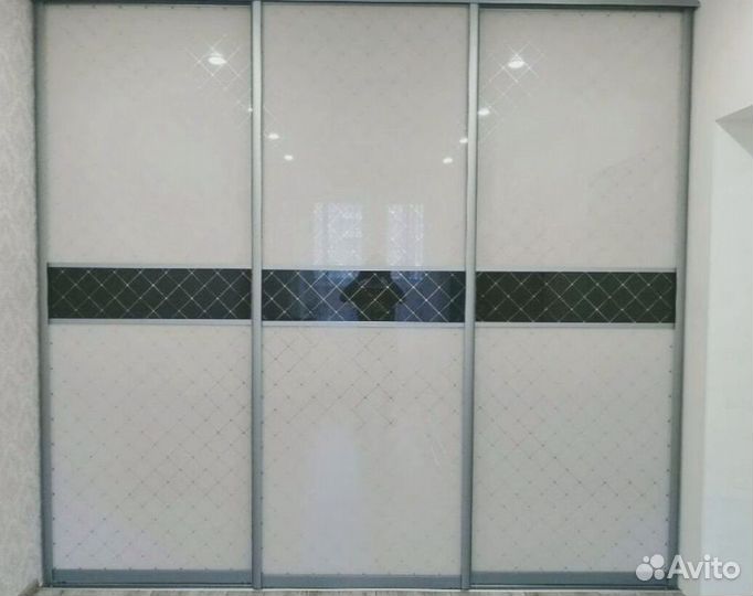 Шкафы распашные