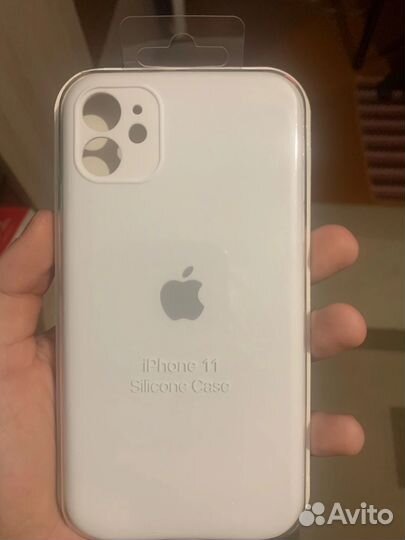 Чехол на iPhone 11