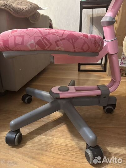 Кресло школьное, растущее, бу