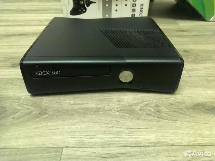 Xbox 360 Slim Kinect 250 gb