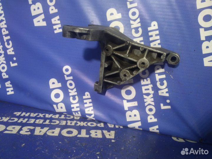 Кронштейн гидроусилителя руля Daewoo Espero седан