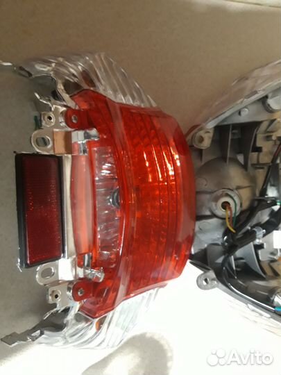 Продам стопсигнал, заднюю фару на скутер