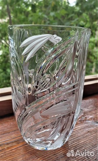 Хрустальная ваза для цветов