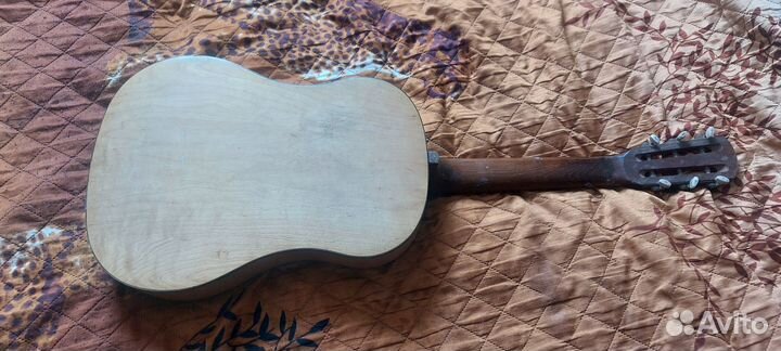 Гитара СССР, Ленинградская