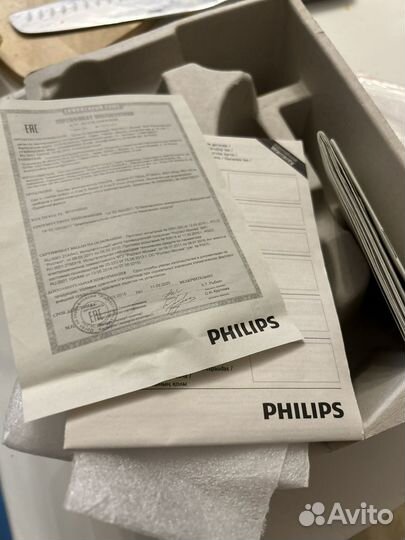Бритва электрическая philips новая