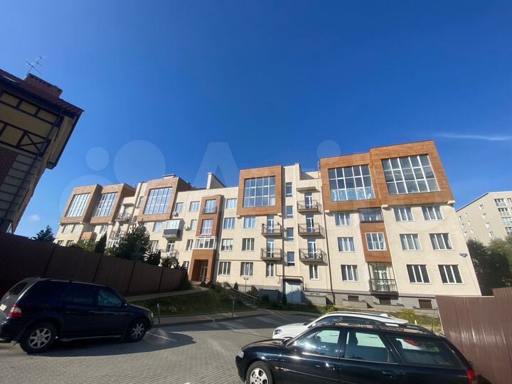 3-к. квартира, 83 м², 4/4 эт.