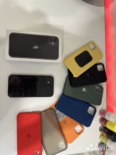 iPhone 11, 64 ГБ