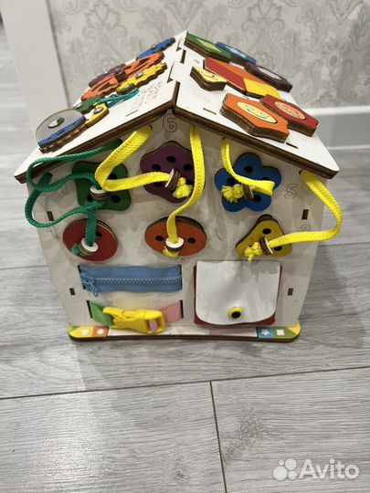 Бизиборд домик со светом