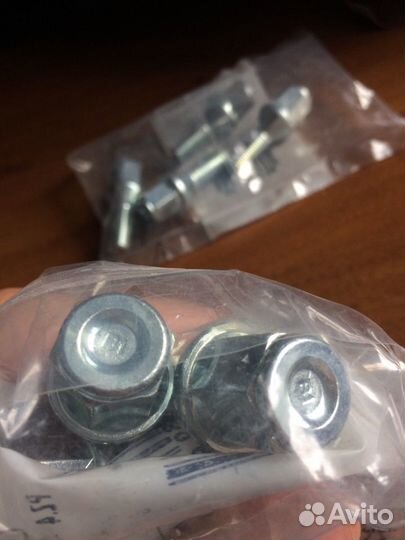 Комплект колёсных болтов Mini Cooper r53