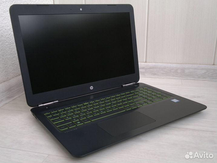 HP (Core i7-8550U, nVidia GTX 1050M, SSD+HDD, 12Gb