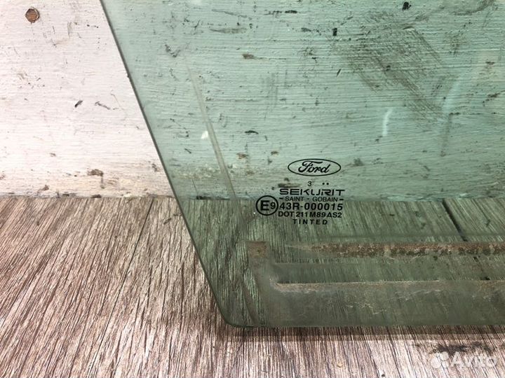 Стекло переднее правое Ford Mondeo хетчбэк 5-ти