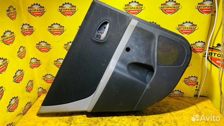 Обшивка двери задней левой Toyota Yaris 2008