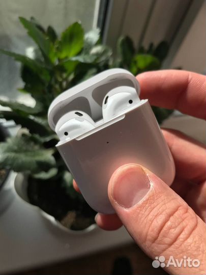 Беспроводные наушники AirPods 2