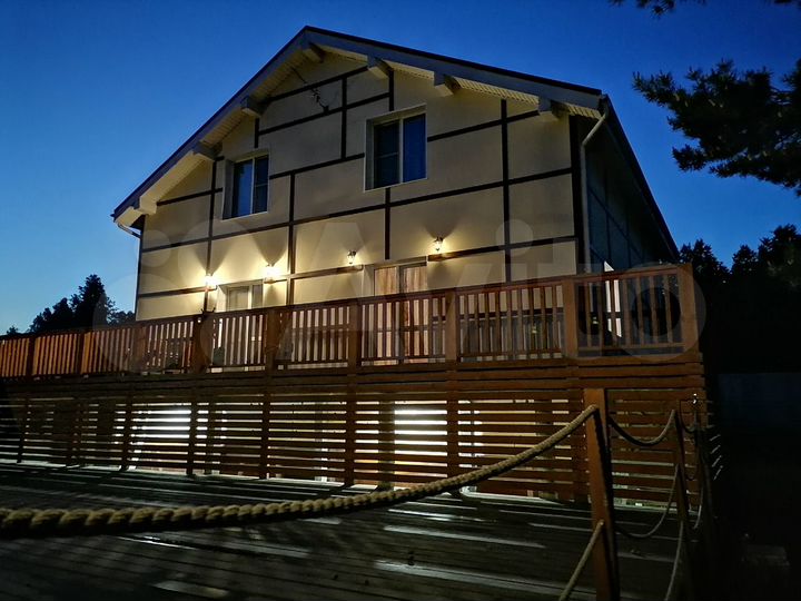 Дом 286 м² на участке 18 сот.