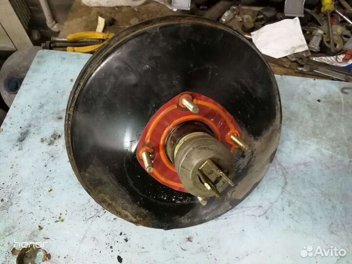 Вакуумный усилитель тормозов Ford Focus 1