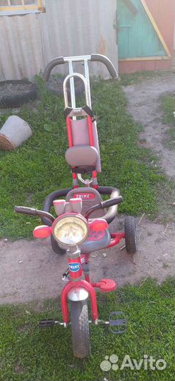 Детский велосипед с ручкой