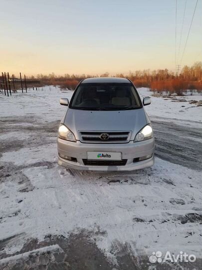 Toyota Ipsum 2.4 AT, 2003, 192 000 км