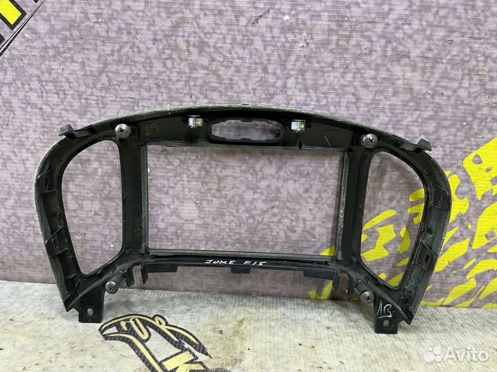 Накладка центральная Дефлектор Juke F15 Жук