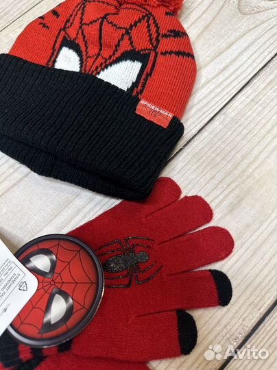 Комплект шапка и перчатки человек паук 3—8 лет