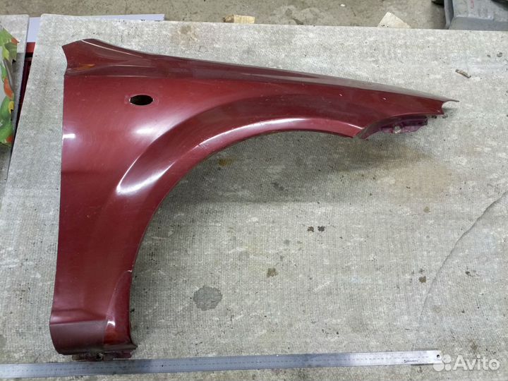 Правое крыло Chevrolet Lacetti Хетчбэк с дефектом