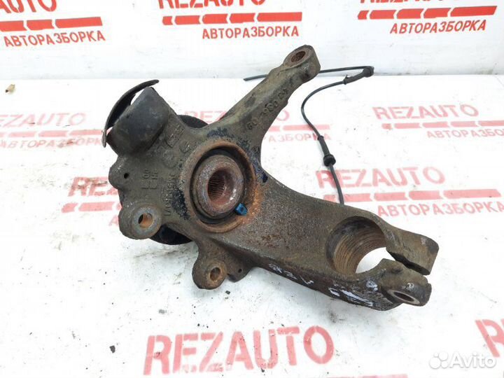 Поворотный кулак передний левый Ford Focus CB4