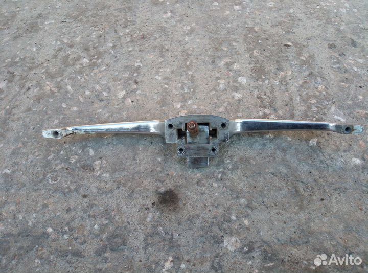 Ручка багажника газ 2402