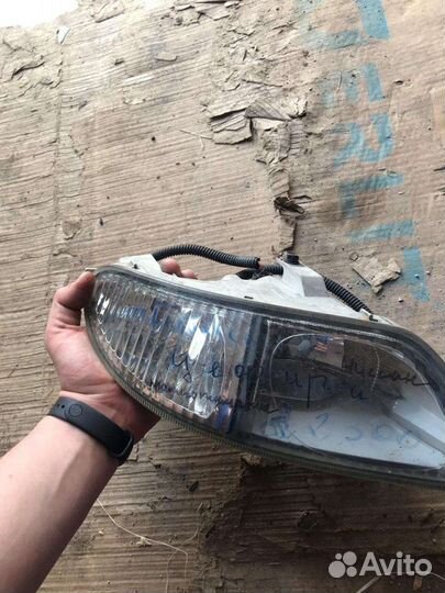 Противотуманная фара правая Nissan Cefiro