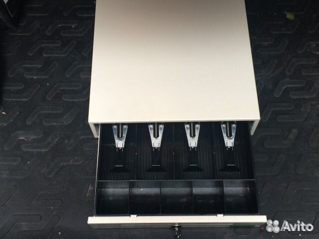 Денежный ящик