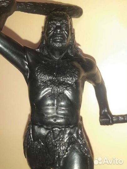 Набор фигурок древних людей