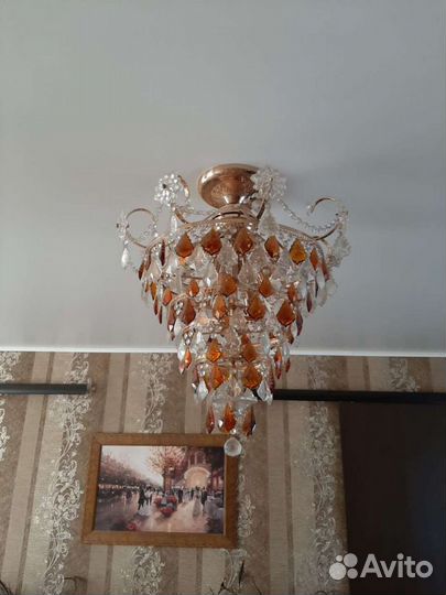 Люстра новая