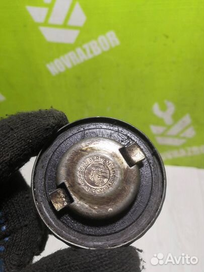 Крышка маслозаливной горловины бмв Е28