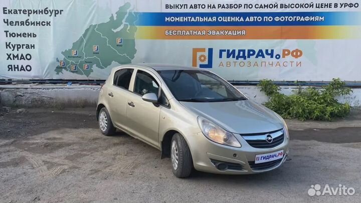 Обшивка стойки задняя правая Opel Corsa D 7226450