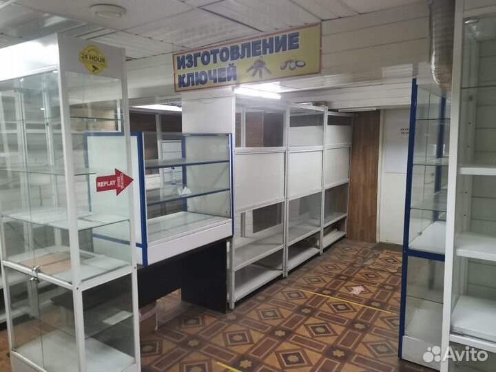 Стеклянная витрина бу