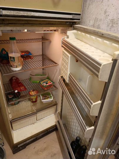 Холодильник советский