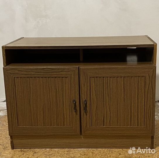 Тумба под телевизор