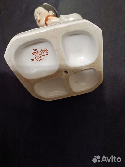 Узбечка с чайником дулево