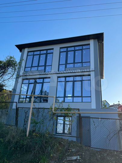 Дом 187 м² на участке 7 сот.