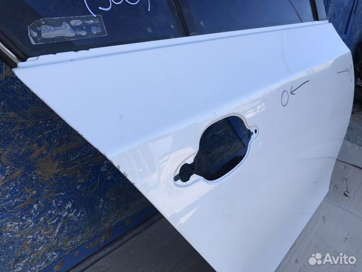 Дверь задняя правая Bmw e60