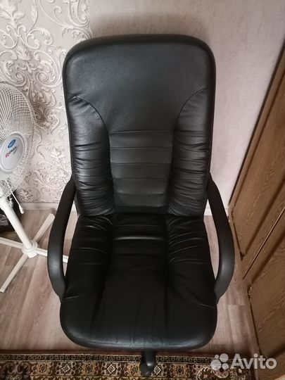 Компьютерное кресло