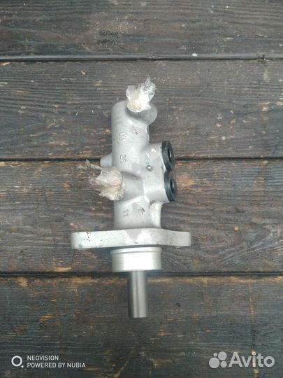 Цилиндр тормозной главный Фольксваген Т5